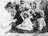 Ledward and family c 1885